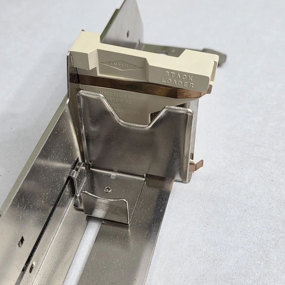 Винтажный стековый погрузчик Sawyer No 6271 для слайд-проекторов 2x2 с коробкой и руководством - Изображение 3 из 4