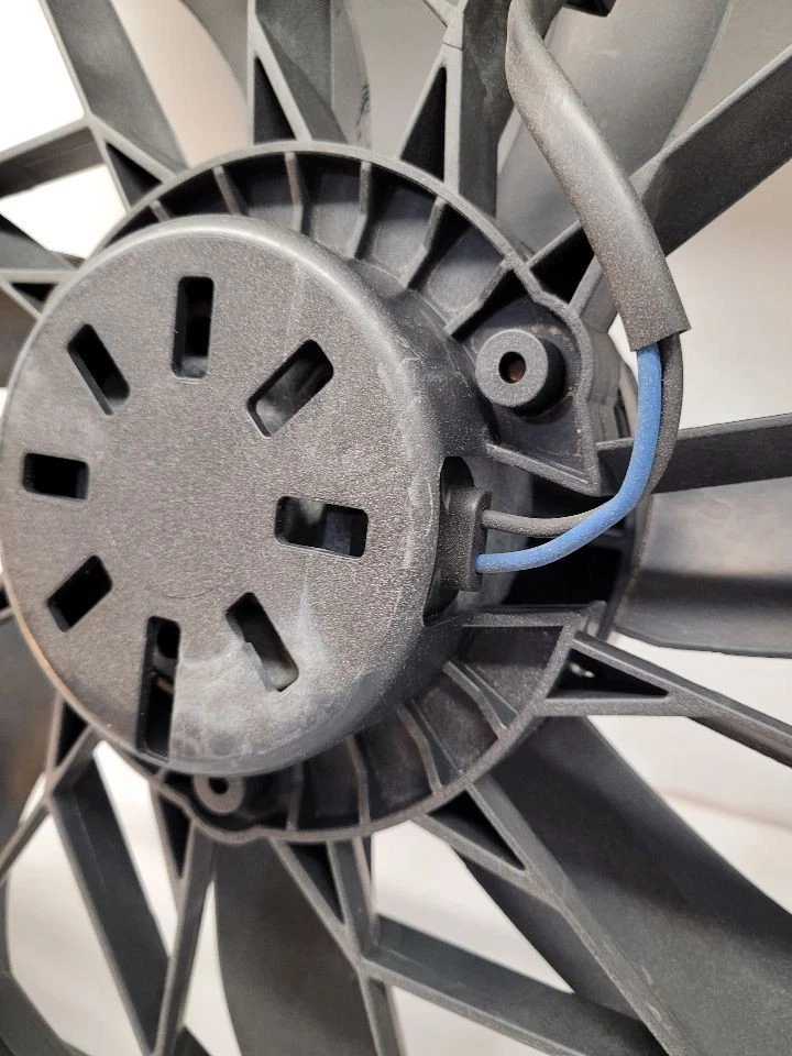 2011 - 2021 2023 DODGE DURANGO Radiator Fan Motor Fan Assembly Foto 4 de 4