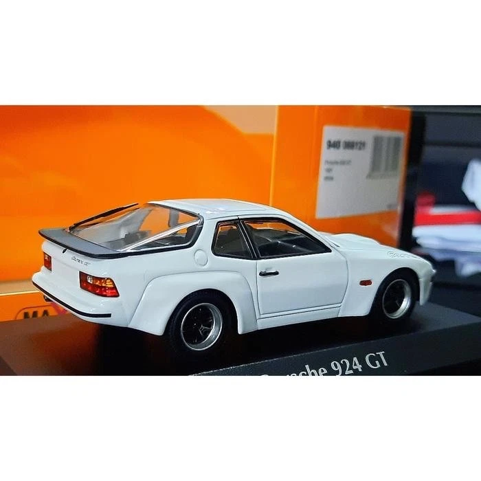 Minichamps 1/43 - 保时捷 924 GT 1981 - 白色 — 第 2/3 张图片