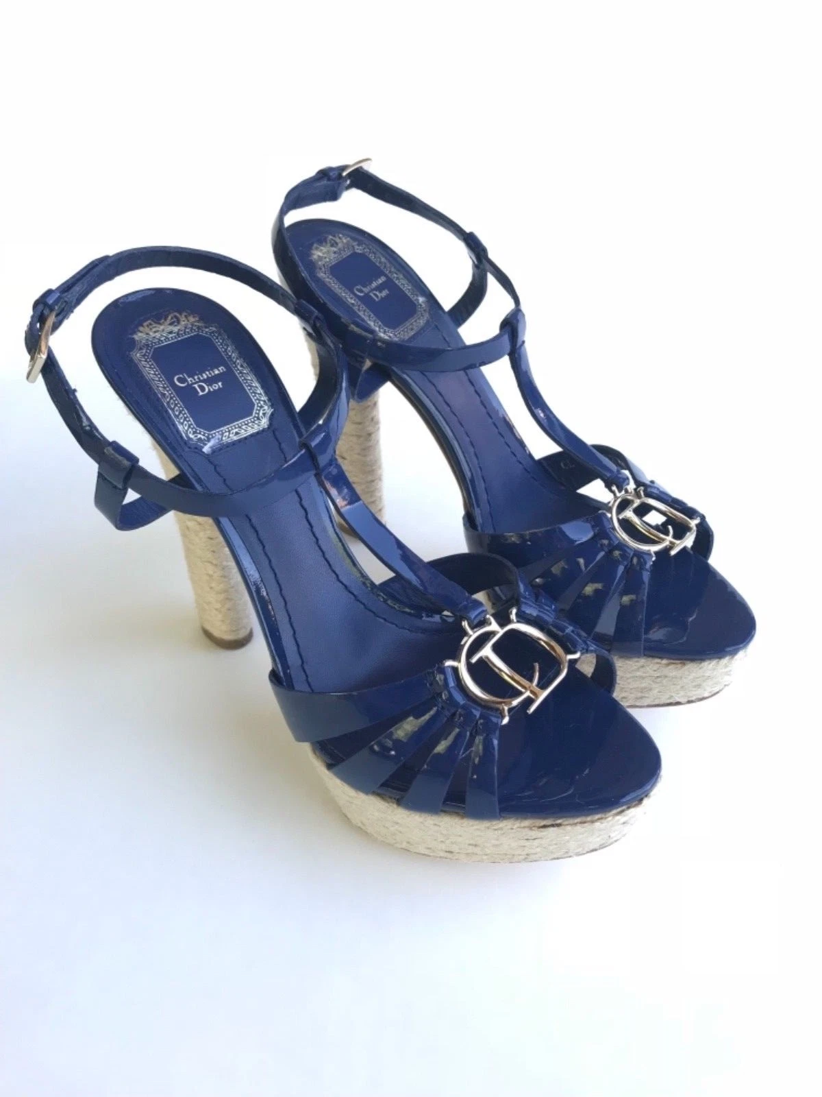 Sandale plate forme CHRISTIAN DIOR cuir verni talon bleu taille UE 37,5 US 7,5