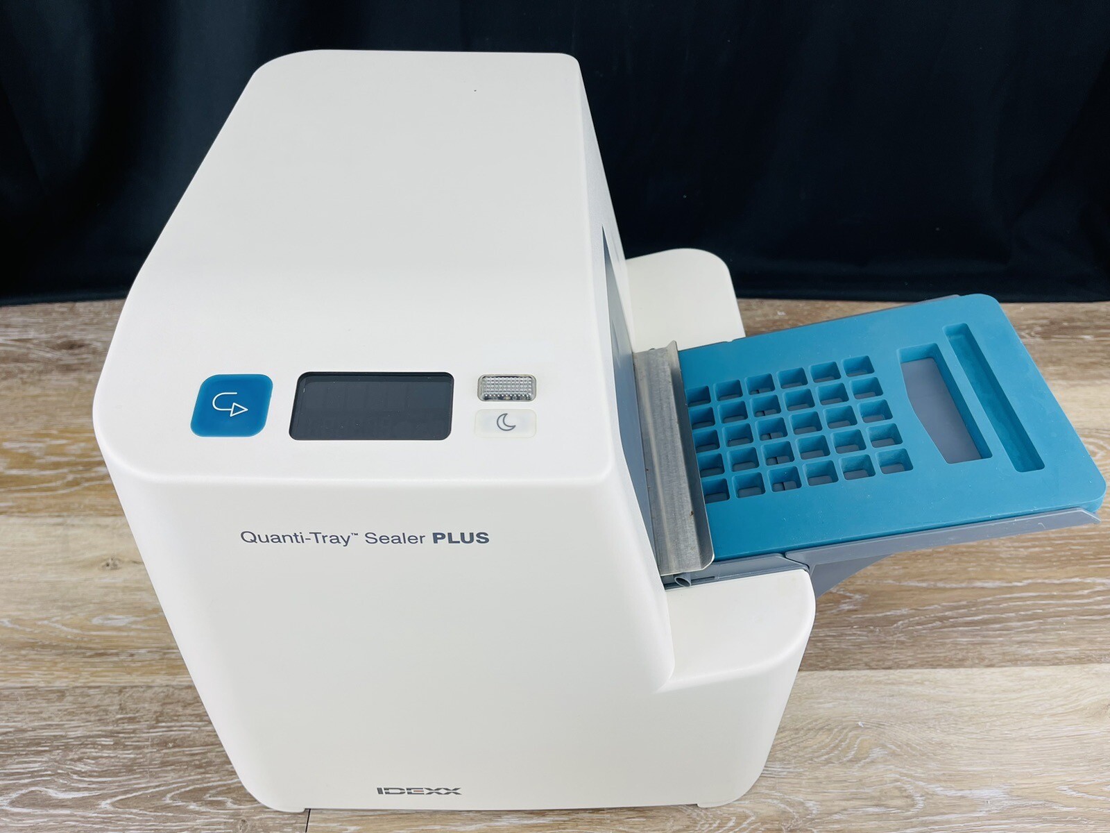 IDEXX QuantiTray Sealer PLUS Automated Bacterial Enumeration w/ Tray