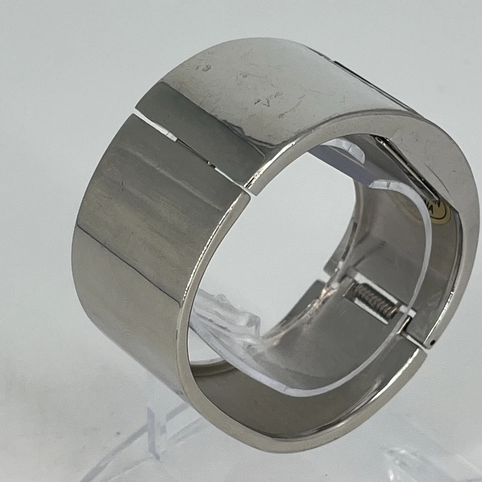 Relógio feminino TERNER pulseira punho tom prata strass acento NOVA BATERIA FUNCIONA! - Imagem 4 de 4