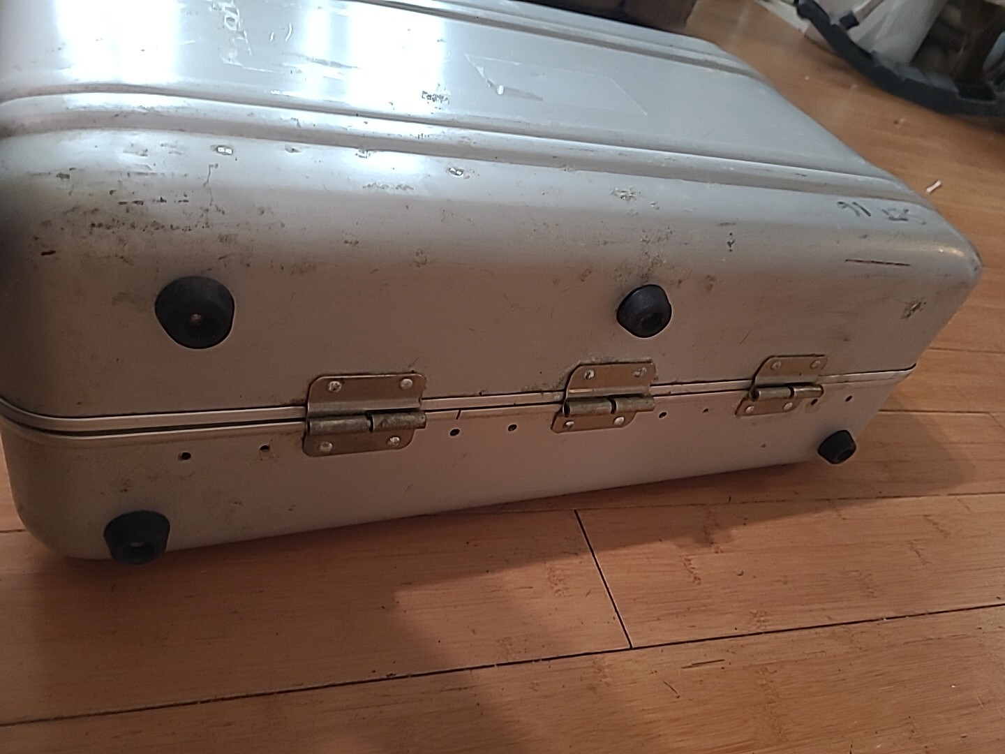 Zero Halliburton Briefcase Aluminum Case / Combination Lock 21 X 12 X 8 eBay