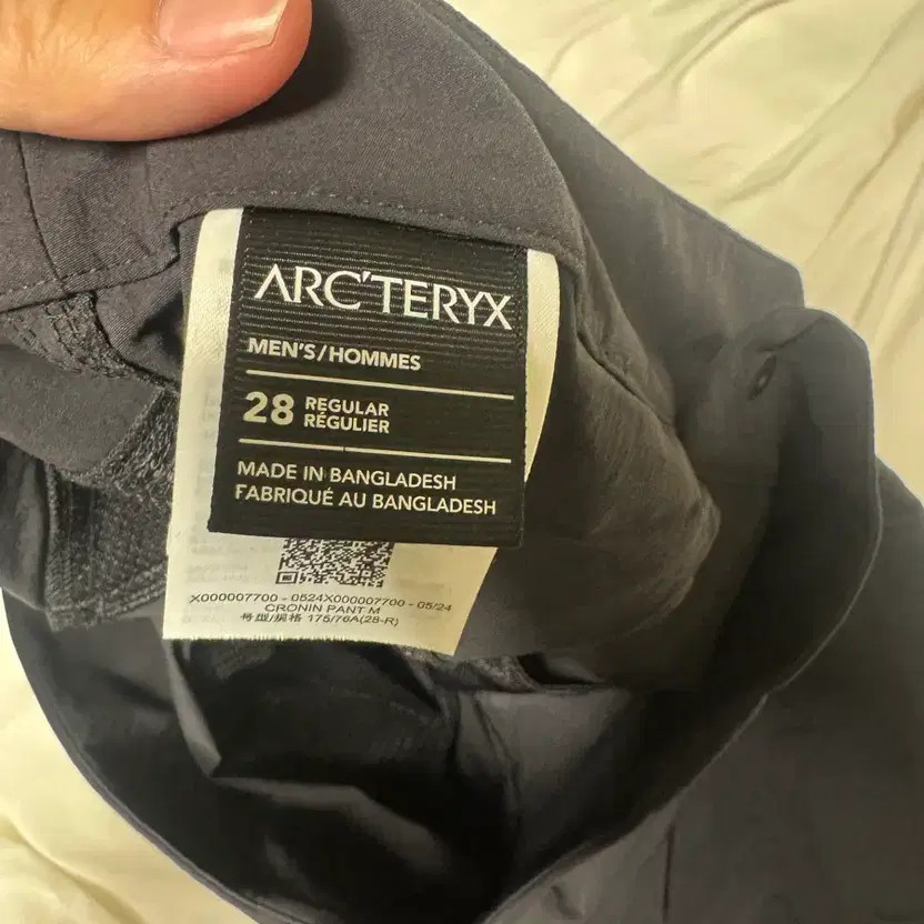 Arc'teryx Krönin Pants Black Size 28 Excellent Condition thumbnail 3