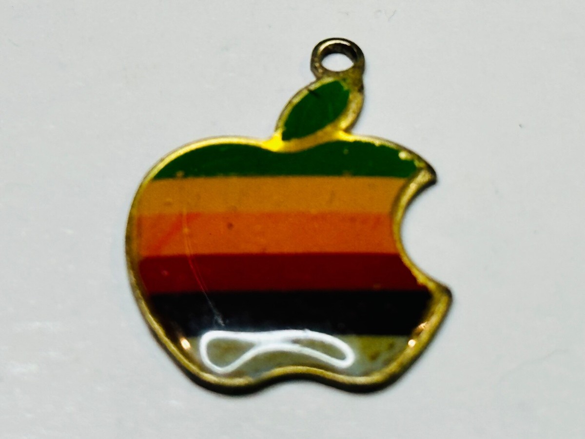 [ビンテージ]1980s Appleピンバッジ他グッズ Vintage Rainbow Apple Computer Logo Employee Lapel Pin Badge Tack