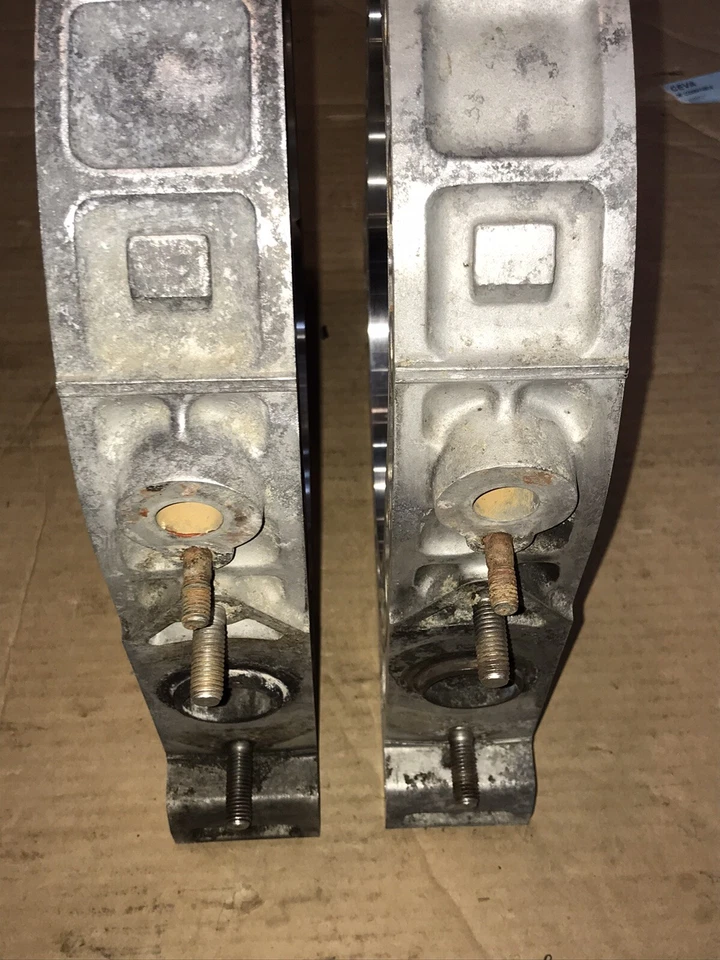 Carcasas de rotor de motor Mazda R100 10a Cosmo RX3 Foto 3 de 4