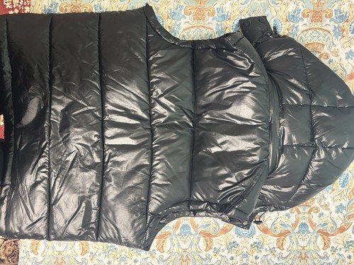 MONCLER BORMES HOODED DOWN VEST - Picture 6 of 7
