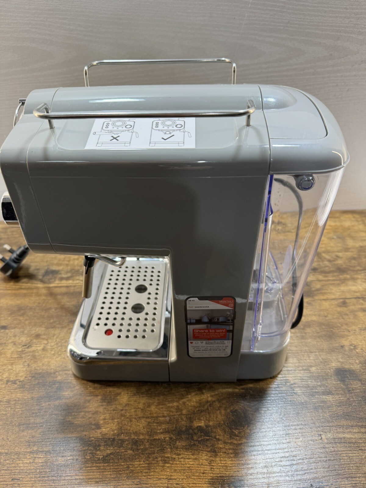 Swan Retro SK22110GRN Pump Espresso Coffee Machine with Frother 37