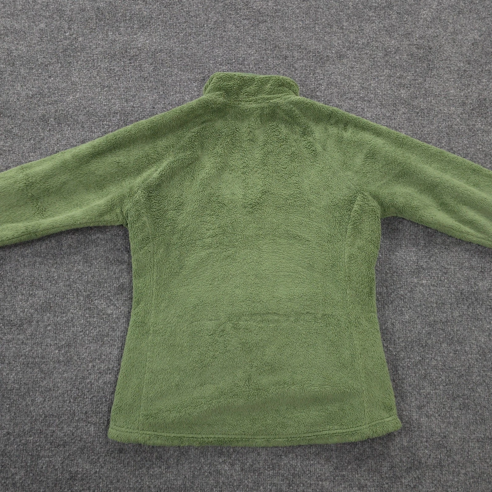north-face mossbud fleece hike climb camp outdoors jacket