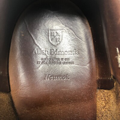 Allen Edmonds Neumok Wingtip Oxford Dress Shoe Walnut Brown  display picture 1