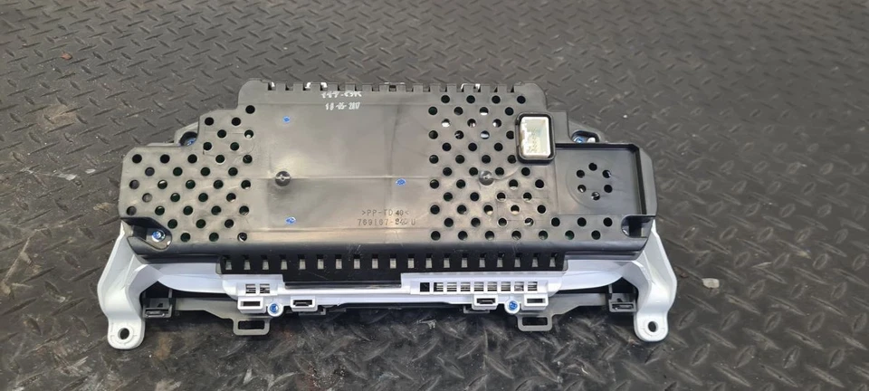 Volvo S60 2.0d 2017 Lockset Ecu Bcm & Speedo Cluster - Image 4 of 4