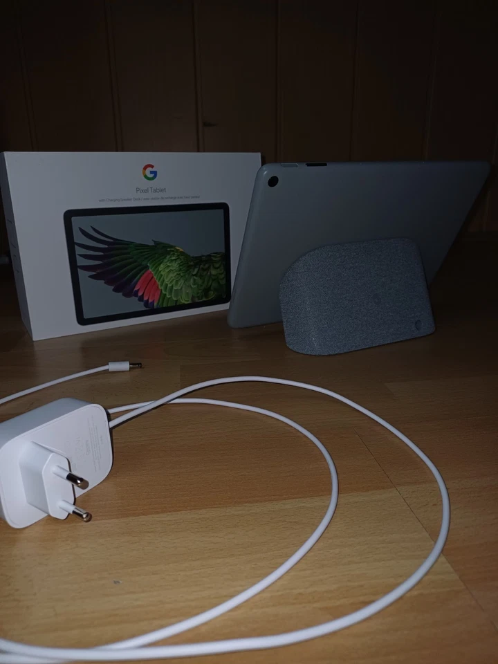 Tablet Google Pixel Android 16/ con base de altavoces/color gris/ 256GB/ WLAN explorar - Imagen 2 de 4