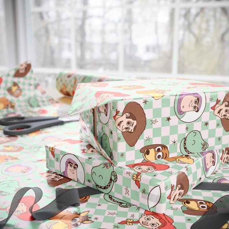 Papel de envolver Cowboy Space Friends, lindas hojas envolventes de regalo de cumpleaños para niños Foto 3 de 4