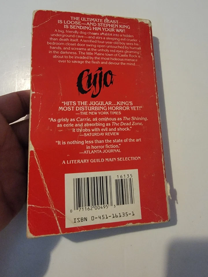 Cujo by Stephen King 1982, Signet Paperback Suspense Horror Novel  Red Cover - Imagem 2 de 4