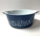 Pyrex Colonial Mist 475B 2.5 Quart Casserole Or Mixing Bowl Blue W/White Flowers