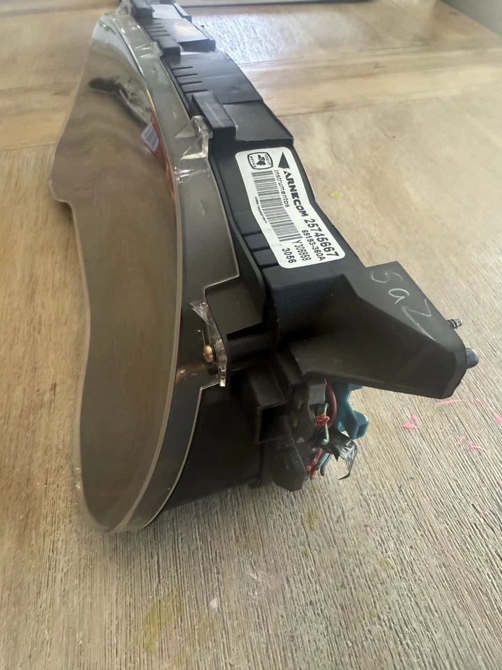 01-05 Cadillac DEVILLE Digital Speedometer Cluster p/n 25745667 miles 113,651 - Imagem 2 de 4