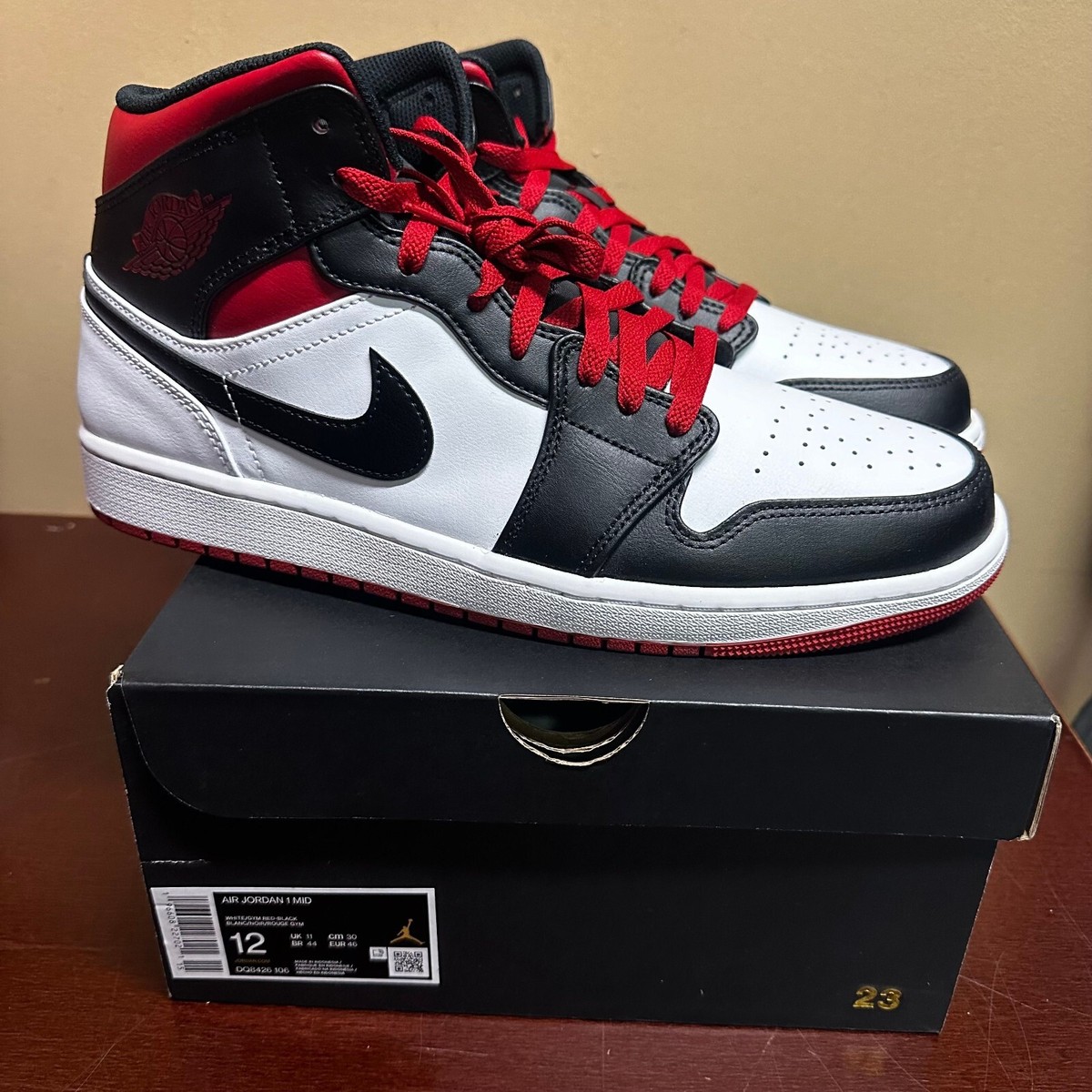 Nike Mens White Black Air Jordan Mid DA8426-106 Basketball Shoes Size US  12