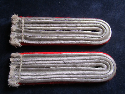 Paar Schulterstüche f.e.Leutnant der Artillerie
