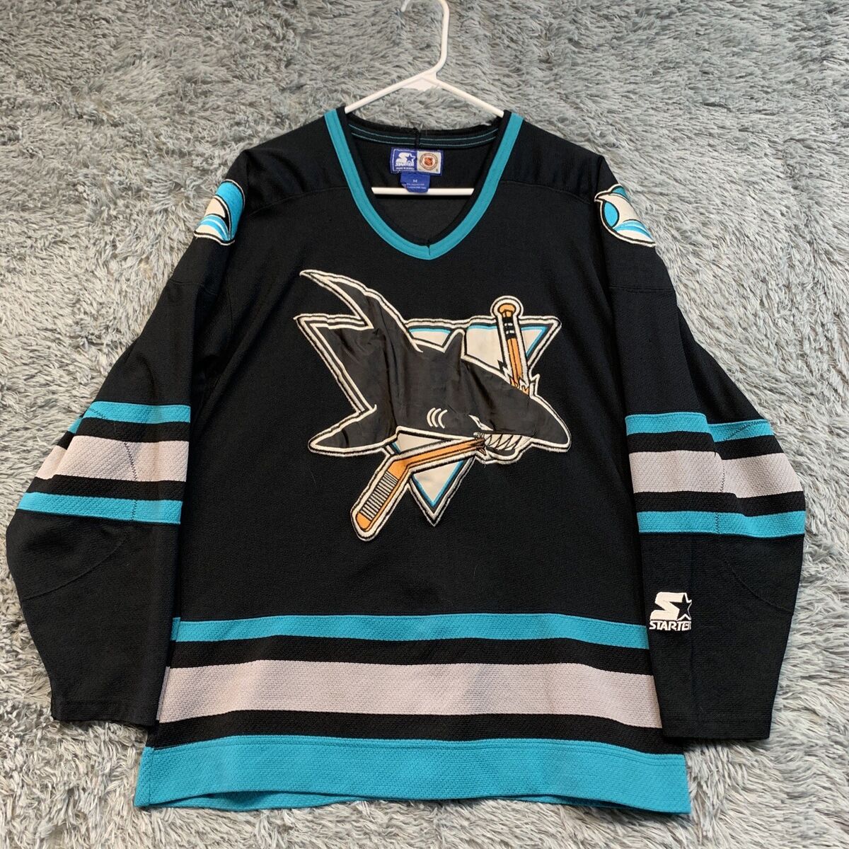 Starter NHL Vintage 90's Black San Jose Sharks Official Starter NHL Vintage 90's Black San Jose Sharks Official