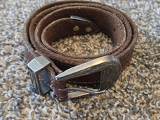 WOMEN'S GAP BROWN GENUINE LEATHER BELT SIZE M w/silver buckle-western, boho,