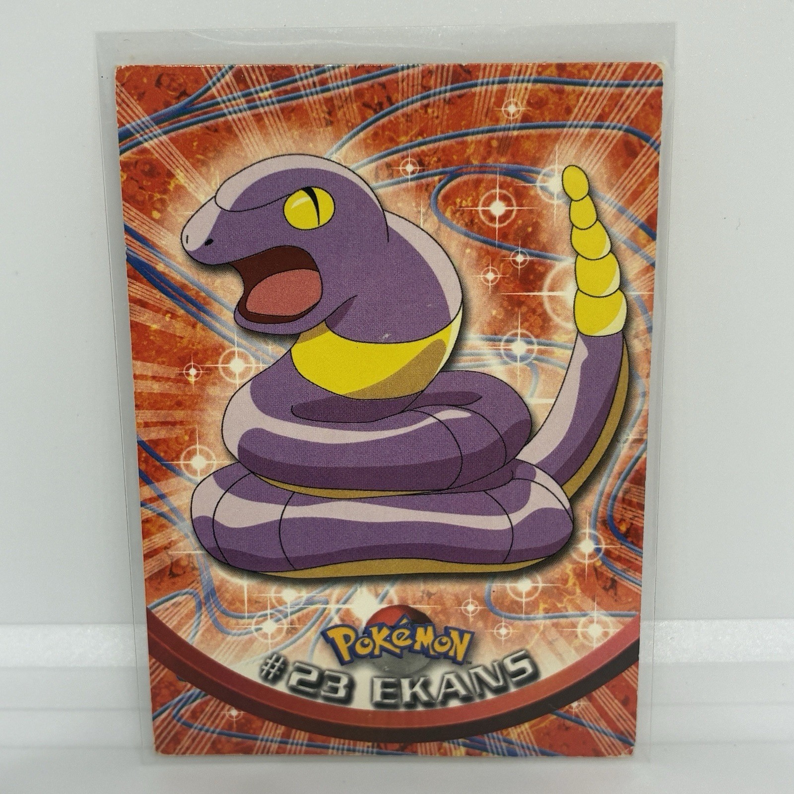 EKANS #23 - BLUE Logo - NON-HOLO - SERIES 1 - TOPPS Pokemon Card