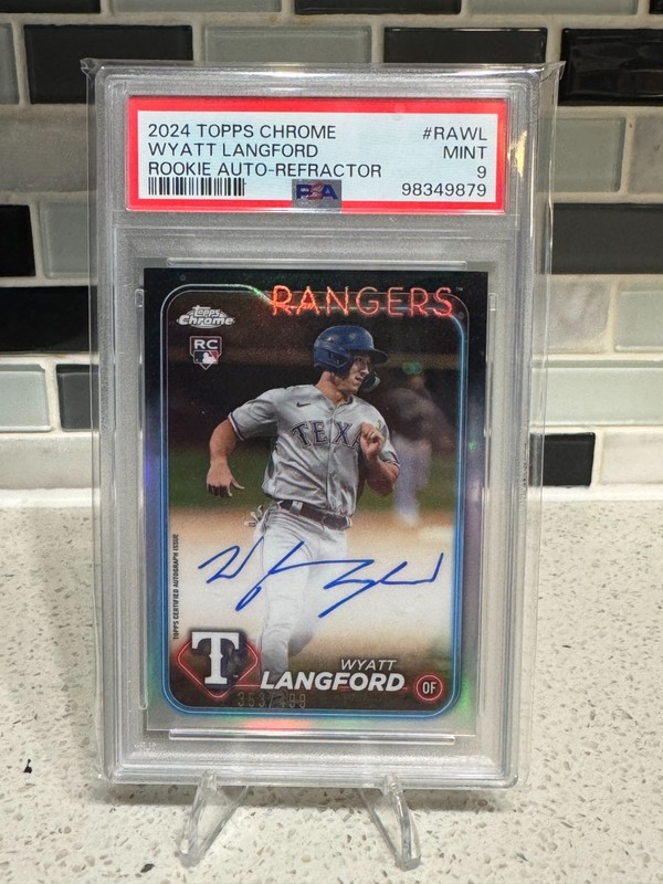 Wyatt Langford 2024 Topps Chrome Refractor Auto 353/499 PSA 9 Rangers RC