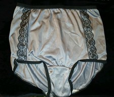 Vintage Silver Satin Nylon Black Floral Lace Mushroom Gusset Granny Panties M
