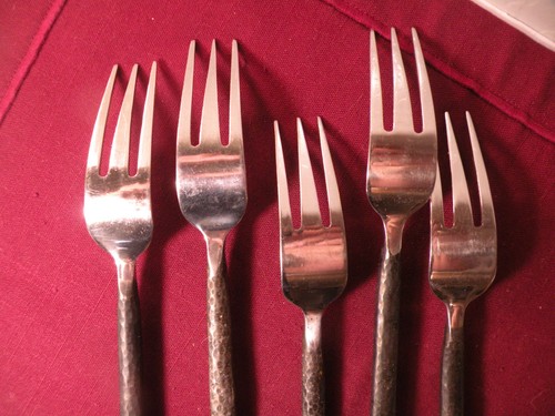 5 Dinner Forks GS Gourmet Settings AVALON BARCELONA Hammered Stainless 8 1/2" - Picture 5 of 5