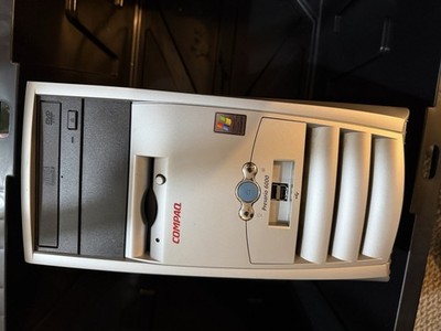 Compaq Presario 6000 Tower Desktop Pentium 4 3.0GHz 512MB 80GB DVD Beige