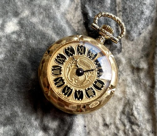 ✩ Vintage TITANIC NUMA Swiss Made 70s pocket watch Gold Plated 17 Jewels