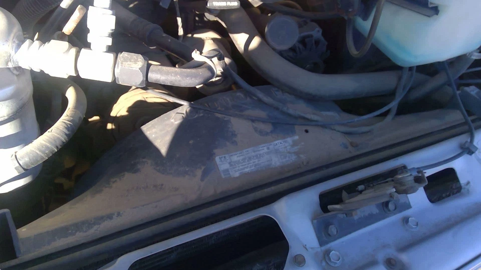 1989 Chevy G20 Van радиатор охлаждения вентилятор плащ оригинальный пластиковый корпус 5,0 л - Изображение 2 из 4