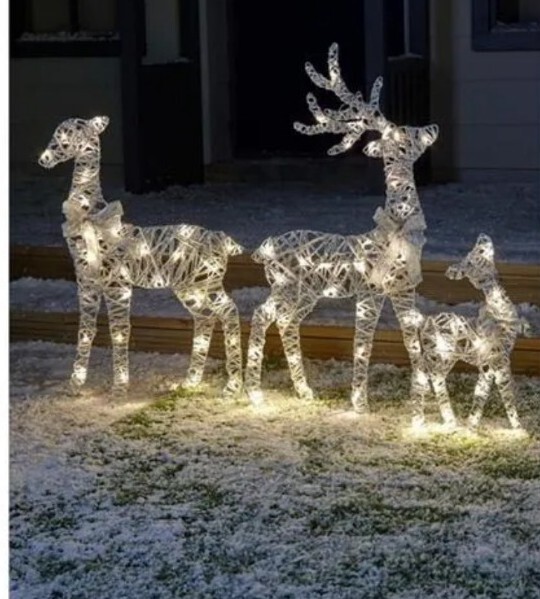 Outdoor Christmas Reindeer Lights LED Garden Decoration Set of 3 Deer 🎅