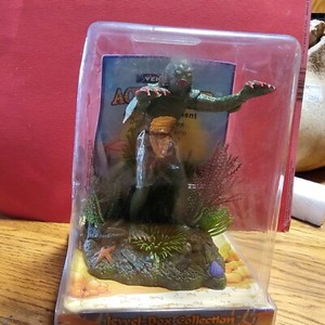 Aquarium Monster Creature Black Lagoon Universal Studios Gillman