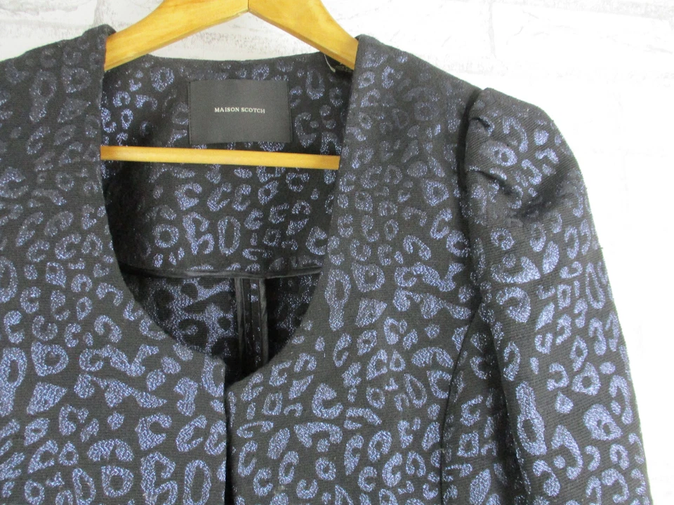 Maison Scotch Mujer Chaqueta Azul Negro Estampado 3 Manga Larga Frente Abierto Foto 4 de 4
