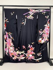 Japanese kimono SILK"FURISODE"GLD thread/leaf,TWMARI,Black, Msize,L5'3".4819