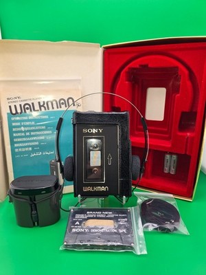 **LOOK** Sony WM-3 Gold Deluxe Serial# matching Orig Box with New Belts, Tested.