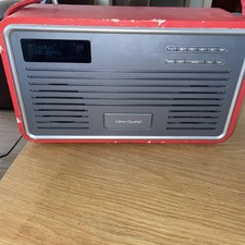 View Quest Retro 1 DAB Radio Portable iPod Audio Dock- Poor Cosmetic condition
