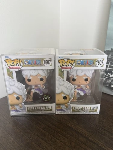 Funko One Piece Luffy Gear Five 5 Chase #1607 GITD Glow + Common W/Protector