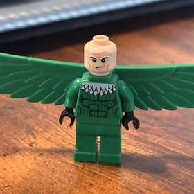 LEGO Marvel 76059 Spider-Man: Doc Ock's Tentacle Trap Vulture Wings Minifigure