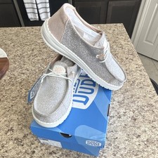 Hey Dude Wendy Metallic Sparkle Rose Gold Women's Slip-On Shoes Glitter Size 6  