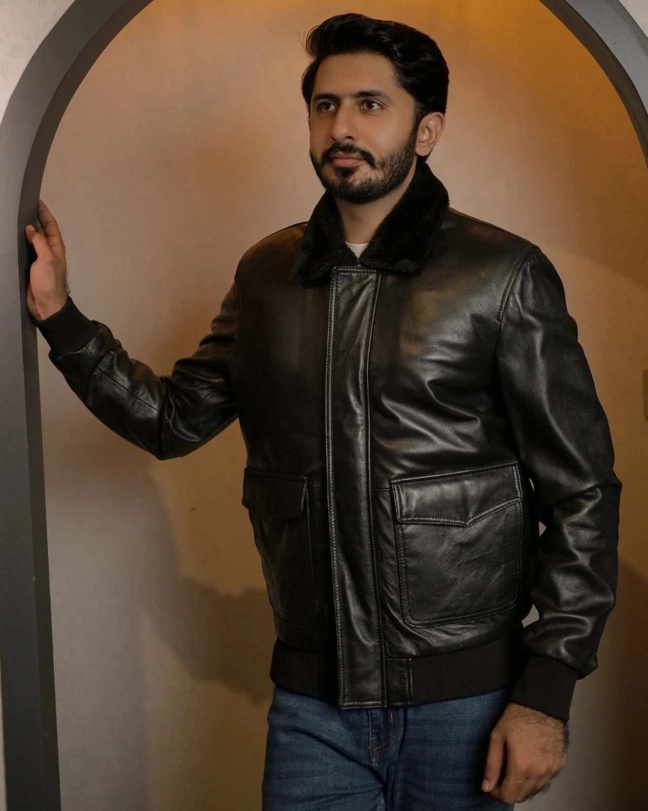 Mens Puffer Leather Jacket Fur Collar Classics Iconic black leather look In