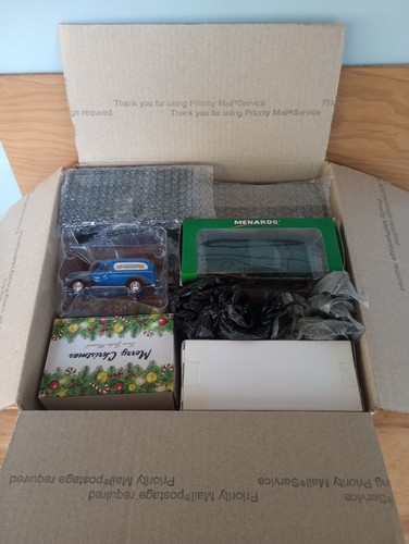 Lot of 12 Diecast Menards Race Cars & Delivery Trucks * 1:43 * NASCAR * Indy - Picture 17 of 17