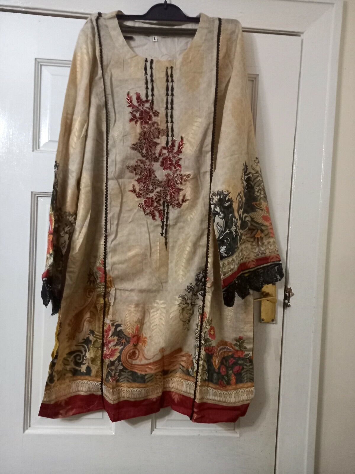 Picture 1 of 4
