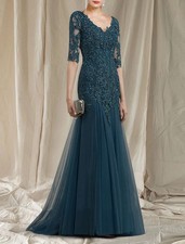 A-Line Mother of the Bride Dress Wedding Party V-NeckHalf Sleeve Ruffle Applique