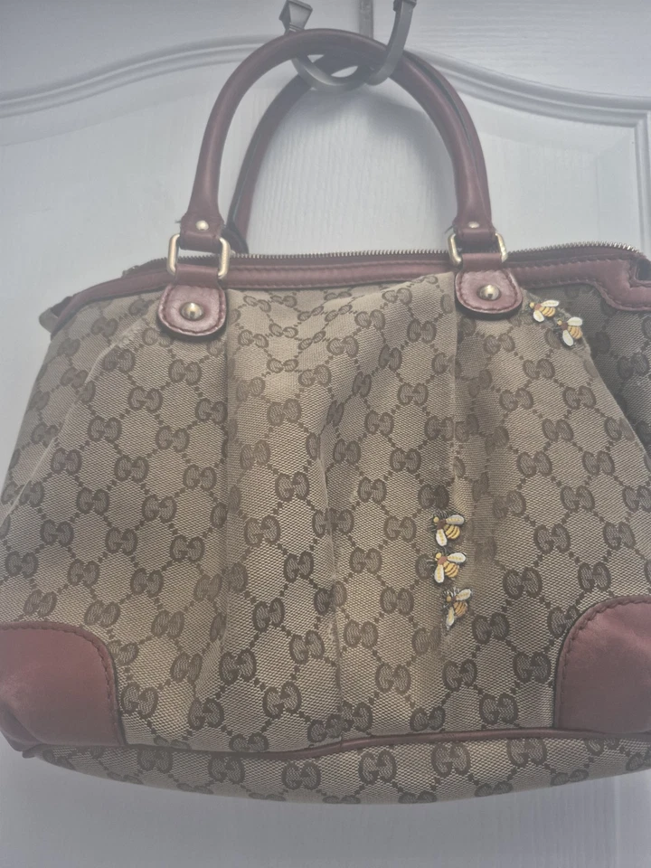 Gucci Satchel Red Leather Bee Theme 13 Long By 10 High - Image 3 of 4