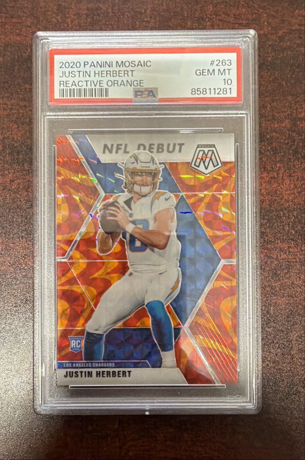 2020 Panini Mosaic - NFL Debut Justin Herbert #263 Mosaic Reactive Orange Prizm