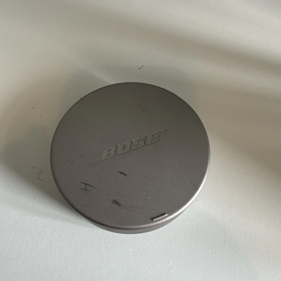 Bose QuietComfort II Wireless In-Ear Earbuds - White Soapstone, photo 1 of 4
