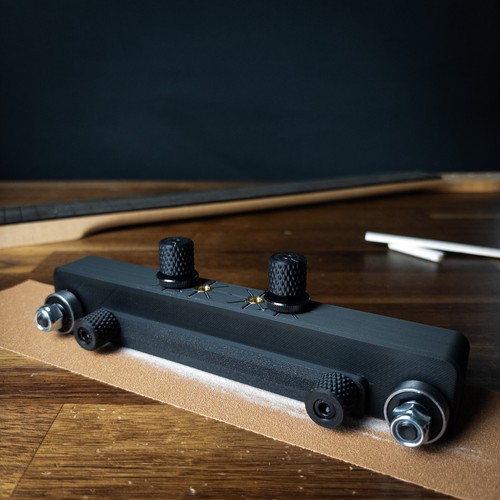 Guitar Nut & Saddle Sander - Picture 3 of 4