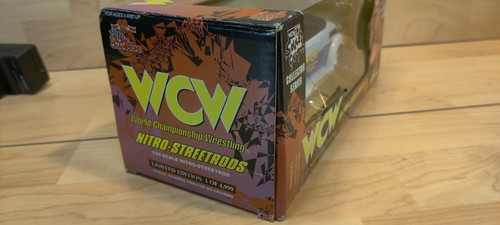 1999 Limited Edition WCW Nitro Streetrods 1:24 Car Goldberg & Box - Souled Out - 第 2/5 張圖片