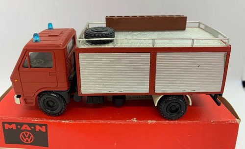 CONRAD No. 3191 M.A.N. 8.136 F FEUERWEHR TLF8 FIRE TANKER TRUCK 1:50 scale - Picture 2 of 12